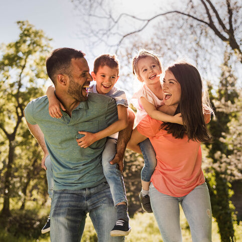 Familie - ©iStockphoto.com/skynesher